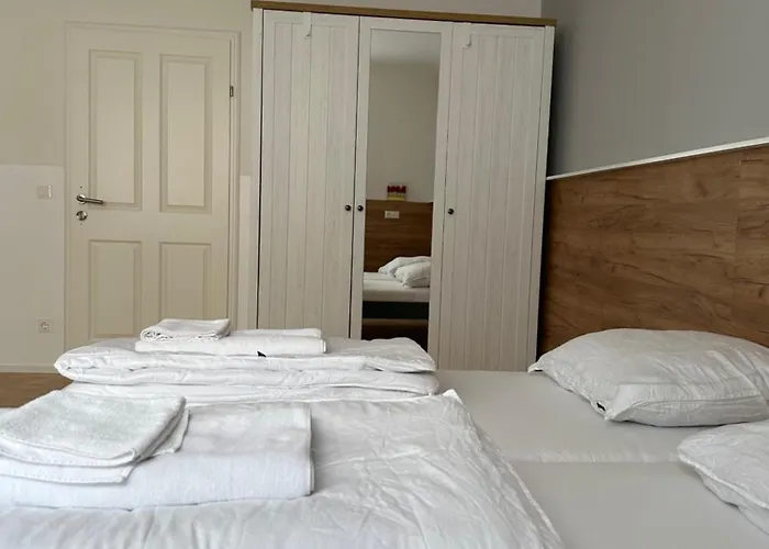 Lion's N Apartahotel Viena